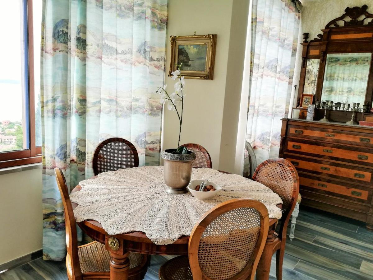 Sguardo Sul Lago Trevignano Romano Kültér fotó
