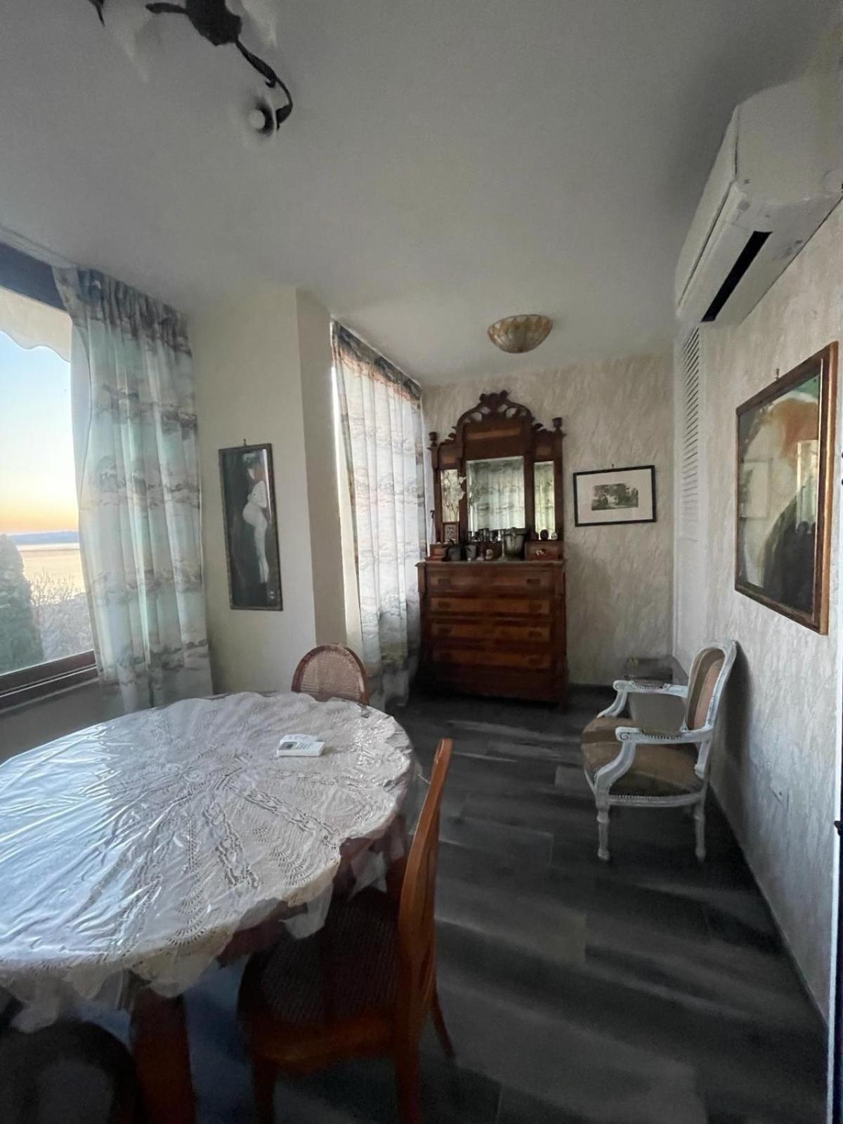 Sguardo Sul Lago Trevignano Romano Kültér fotó